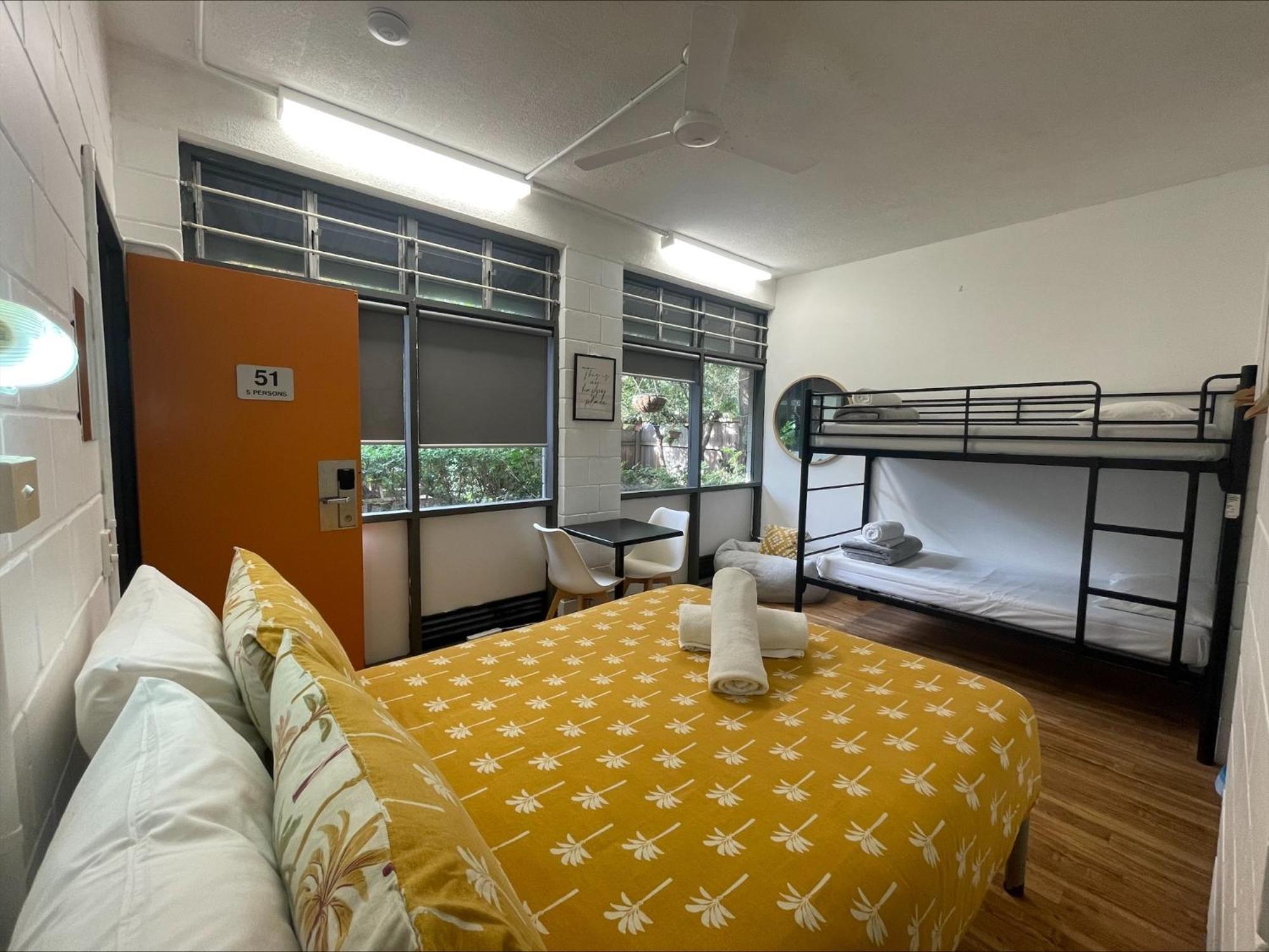 Yha Coolangatta Gold Coast Hostel Εξωτερικό φωτογραφία
